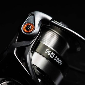 KOŁOWROTEK SAVAGE GEAR SG4 3000 FD 8+1BB