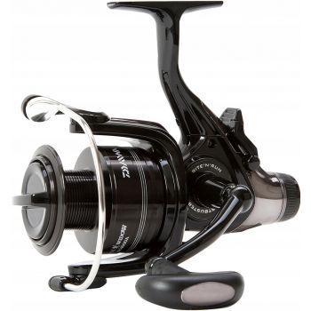 KOŁOWROTEK DAIWA BLACK WIDOW CARP BR 4500A