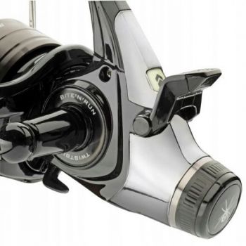 KOŁOWROTEK DAIWA BLACK WIDOW CARP BR 5000A