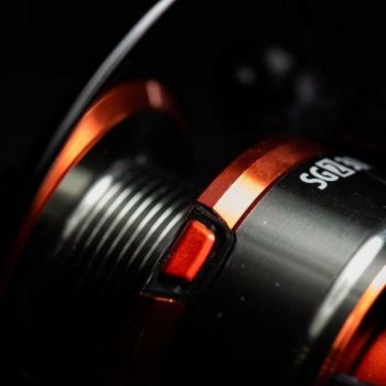 KOŁOWROTEK SAVAGE GEAR SG2 4000H FD 5+1BB
